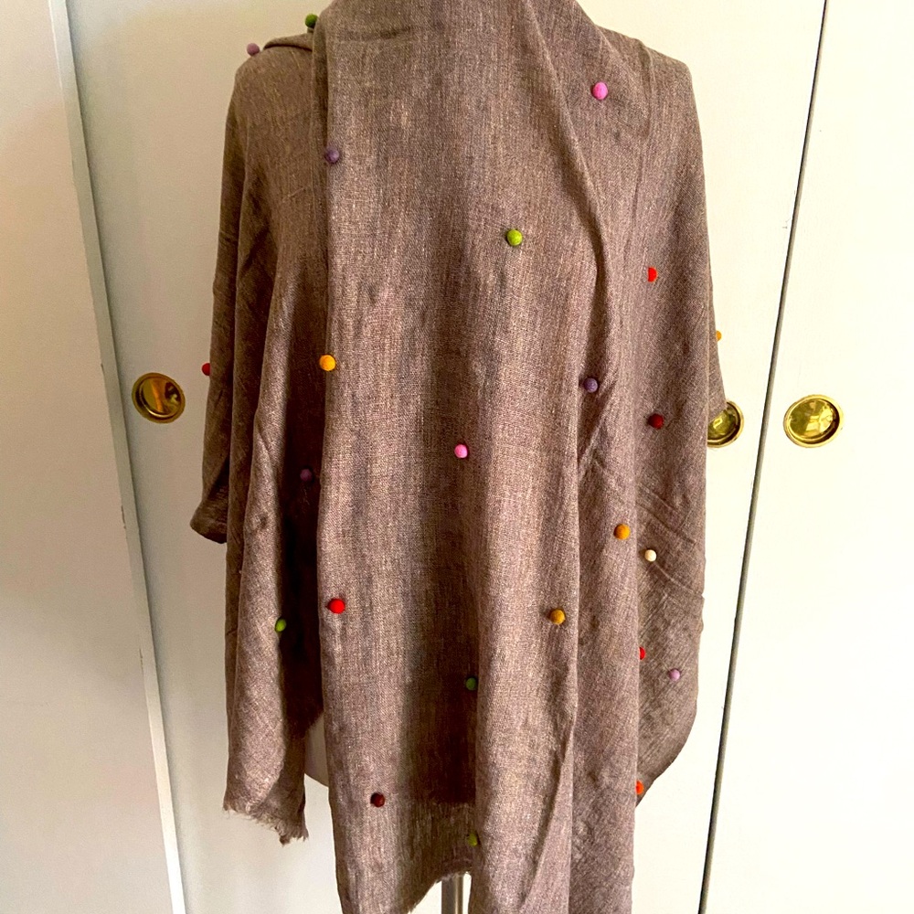 100% cashmere Pom Pom shawl